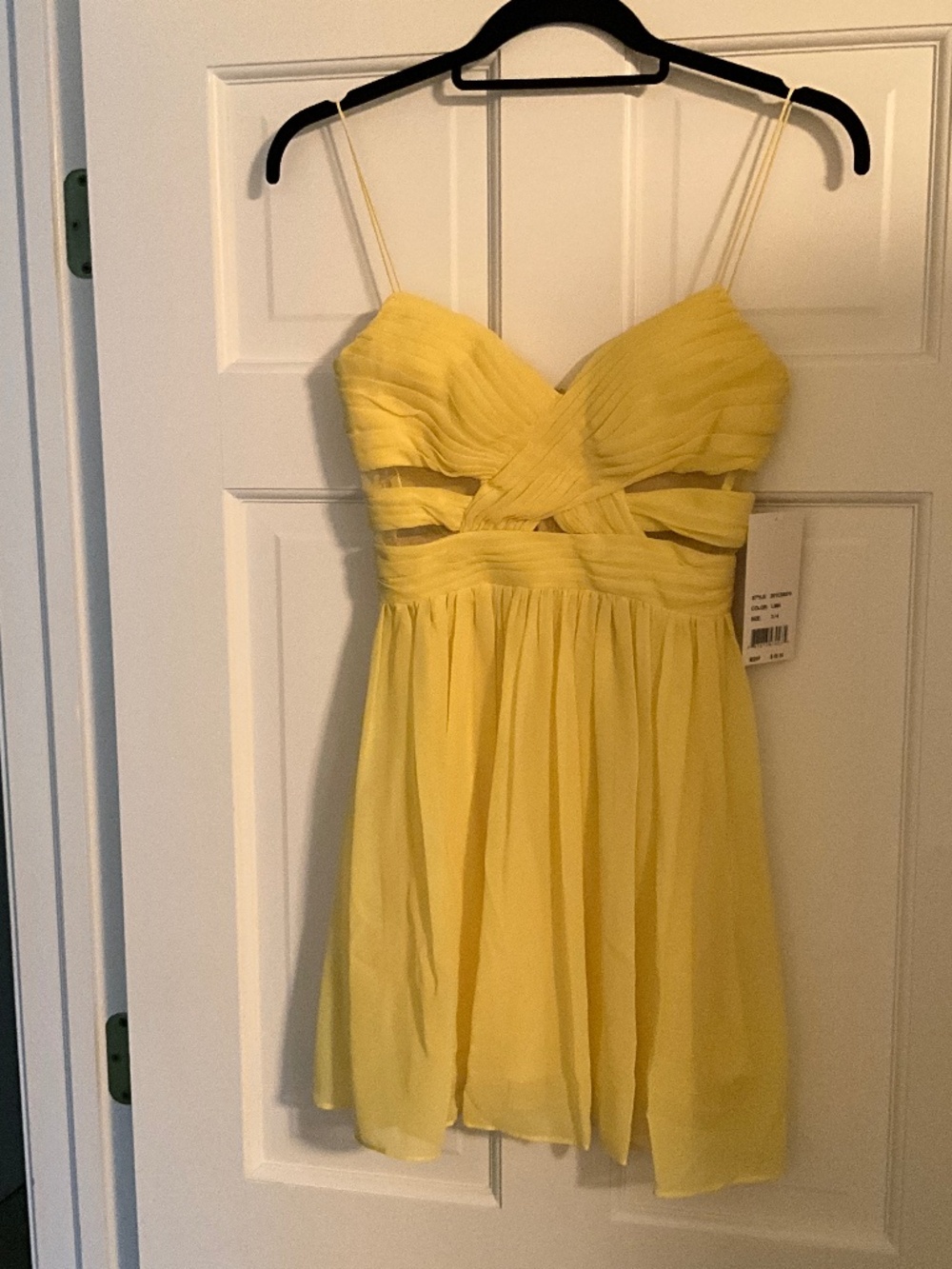 Hailey Logan by Adrianna Papell yellow chiffon like yellow mini dress size 3/4